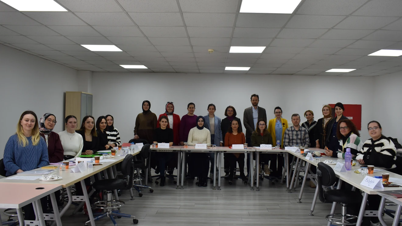 SELÇUKSEM’de Simülasyona Dayalı Öğrenmede Klinik Senaryo Tasarımı Eğitimi gerçekleştirildi 